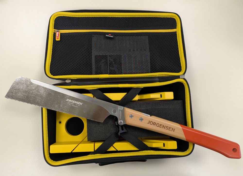 Japanese Pull Saw with Mitre Box